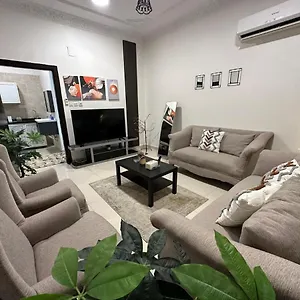 شقة بجلسة خارجية ودخول ذاتي, الرياض